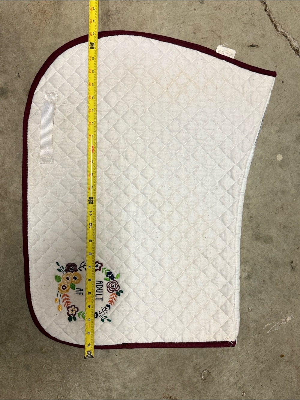 White Quilted Pet Saddle Pad with Floral Embroidery - Picture 4 of 6
